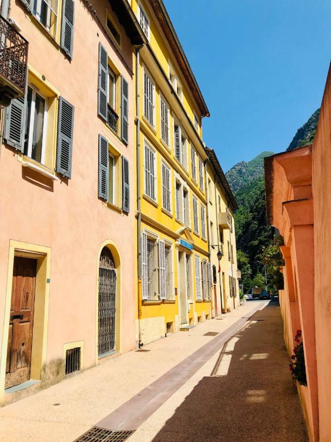 Appartement Au Coeur De Breil Sur Roya Bagian luar foto